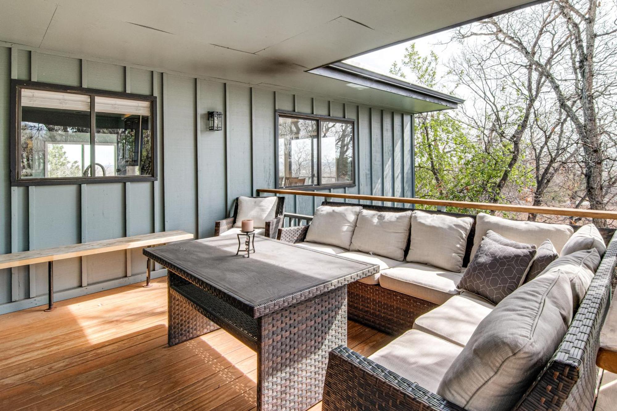 5 Mi To Area Attractions Home With Hot Tub โคโลราโดสปริงส์ ภายนอก รูปภาพ